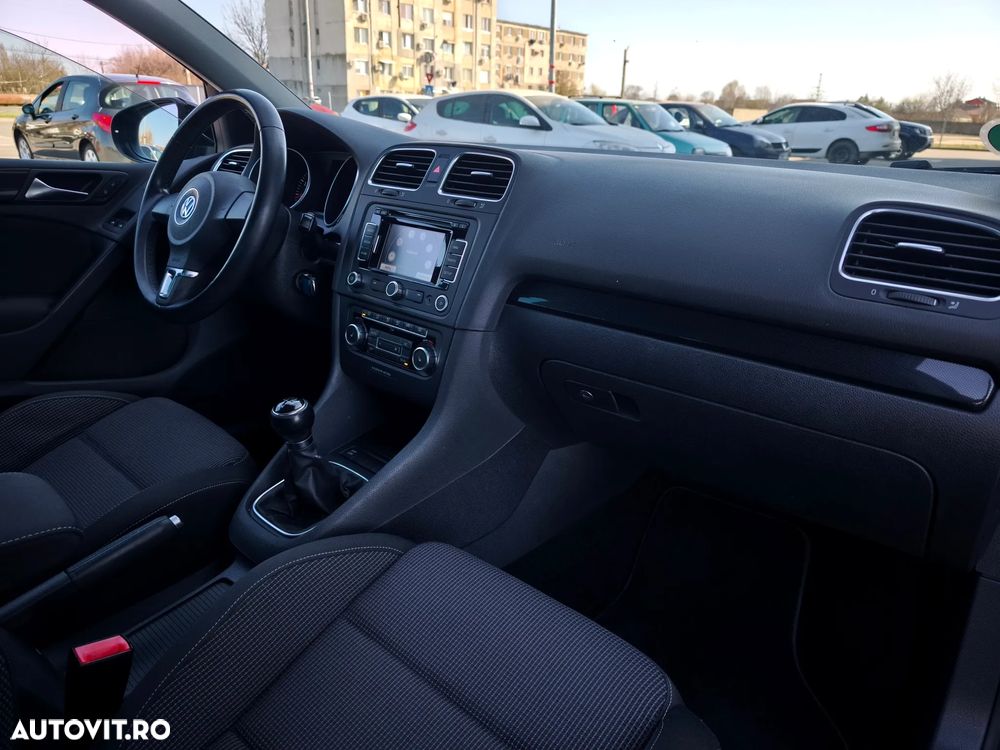 Volkswagen Golf 1.6 Comfortline - 13