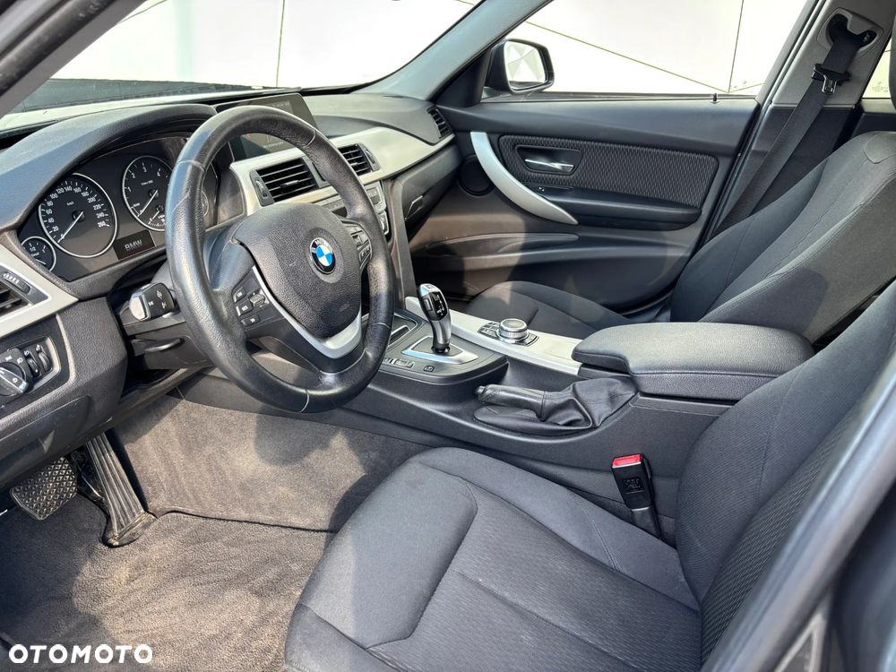 BMW Seria 3 320d Advantage - 17