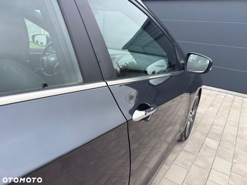 Hyundai i30 1.6 T GDI Turbo - 21
