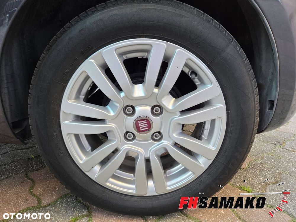 Fiat Punto 1.2 Young - 31