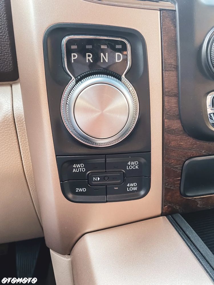 Dodge RAM 5.7 4x4 - 10