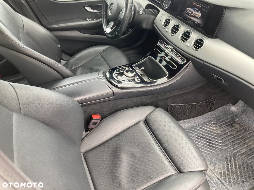 Mercedes-Benz Klasa E 200 d 9G-TRONIC Exclusive - 7