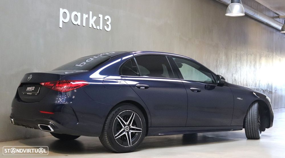 Mercedes-Benz C 300 e 9G-TRONIC AMG Line - 4