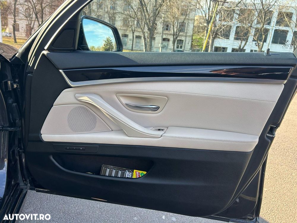 BMW Seria 5 530d Aut. Luxury Line - 10