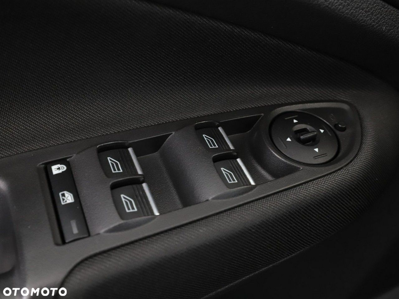 Ford C-MAX 1.5 EcoBoost Start-Stop-System Titanium - 29