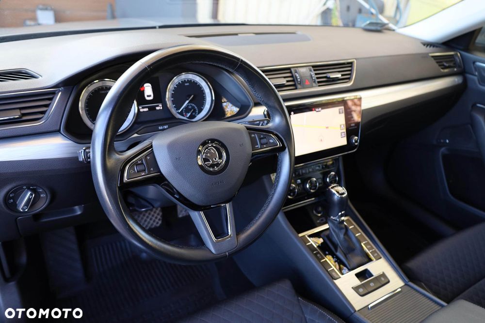 Skoda Superb 2.0 TDI SCR 4x4 Ambition DSG - 13