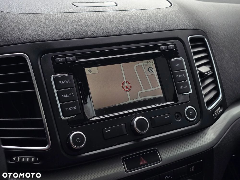 Volkswagen Sharan 2.0 TDI BlueMotion Technology Highline - 8