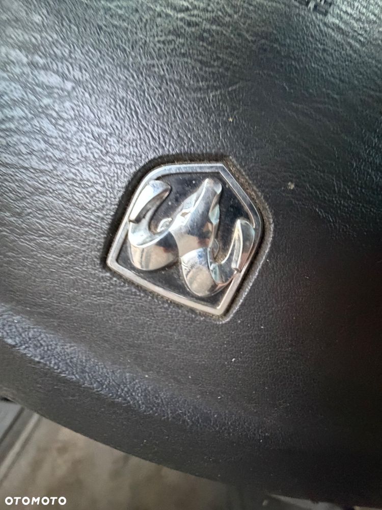 Dodge Grand Caravan - 9