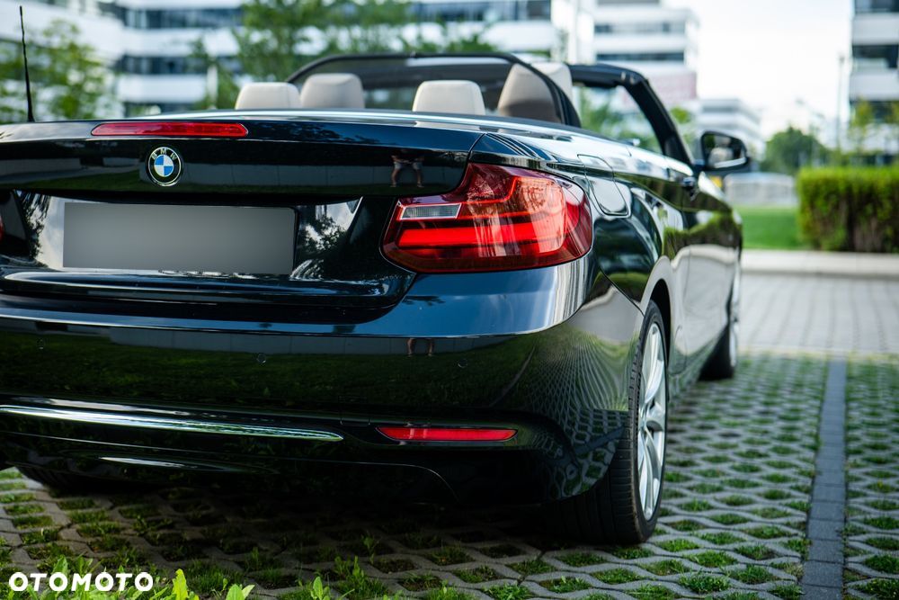 BMW Seria 2 220i - 23