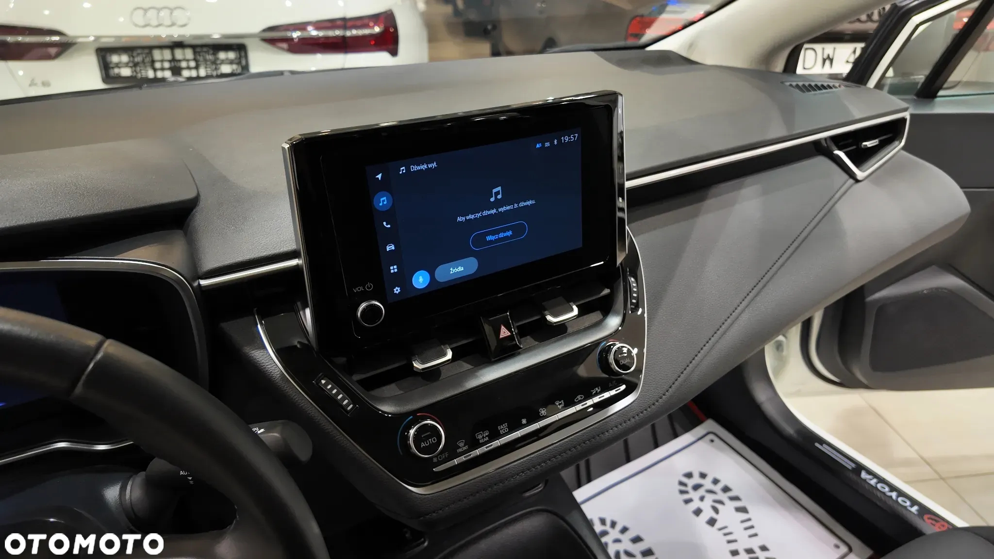 Toyota Corolla 1.5 Active - 37