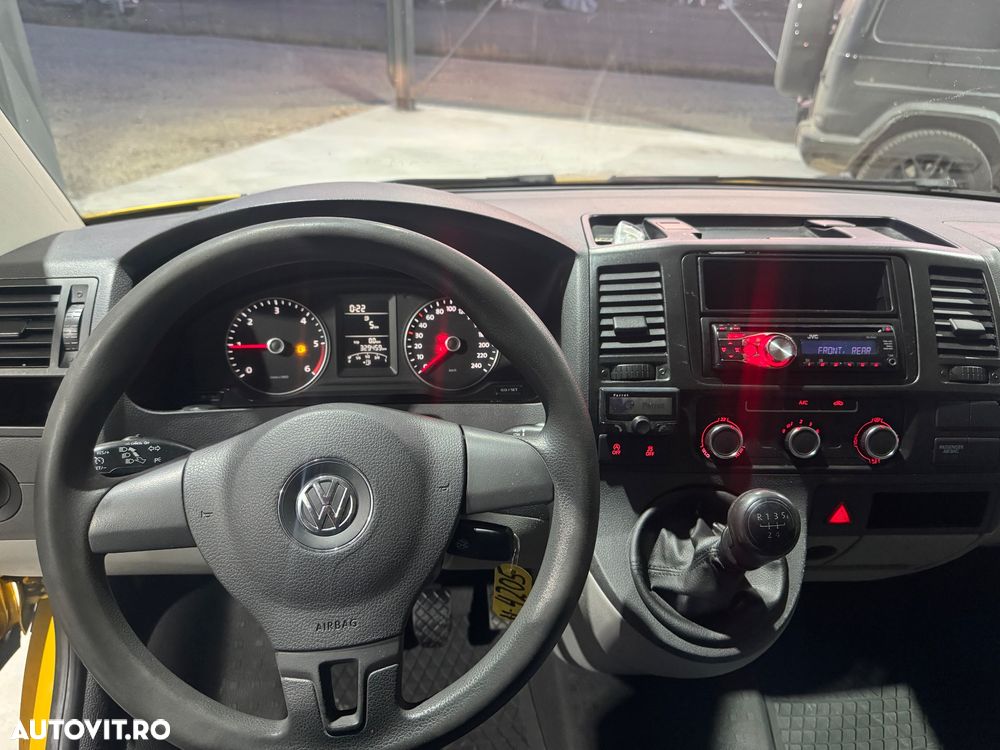 Volkswagen T5 Transporter - 19