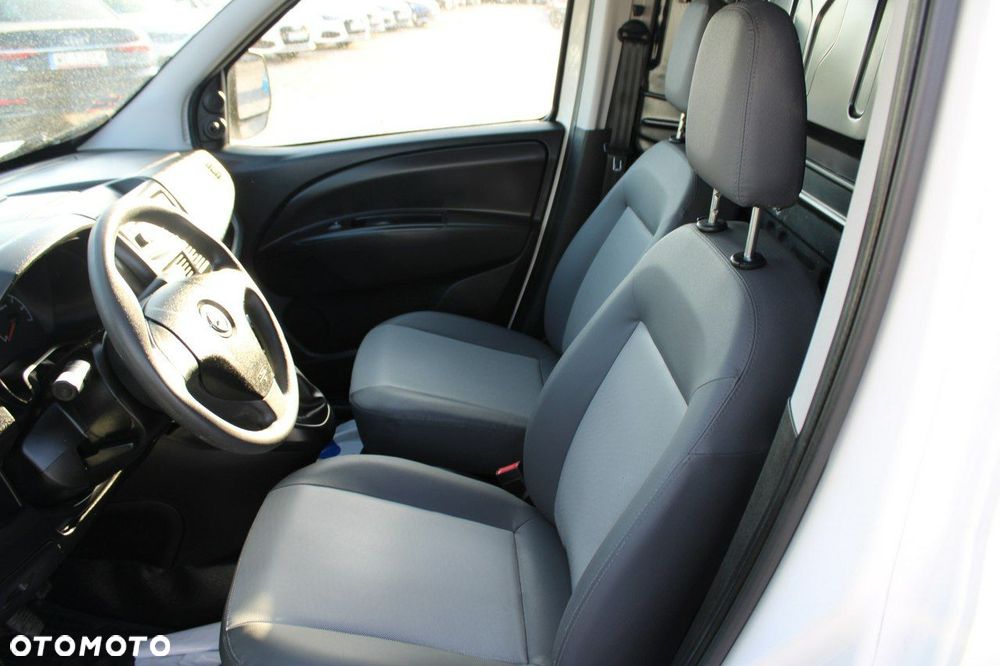 Opel Combo - 11