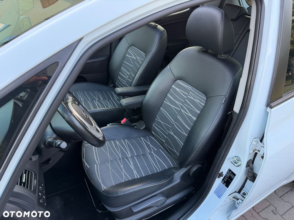 Kia Venga 1.4 CVVT Titanium Collection - 23