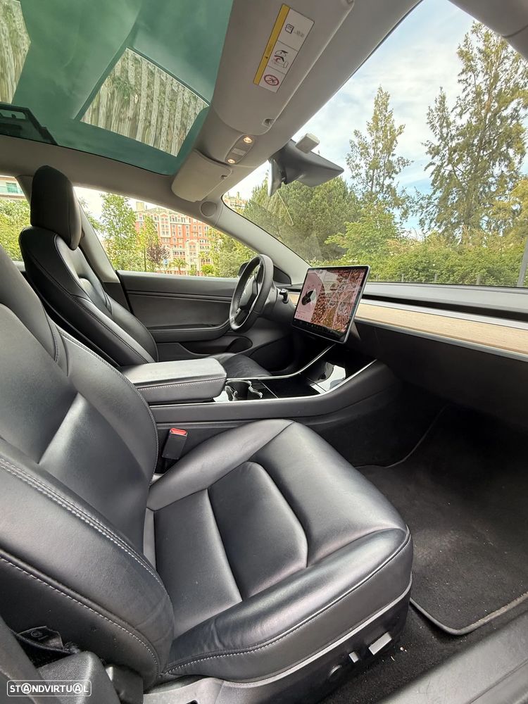 Tesla Model 3 - 15