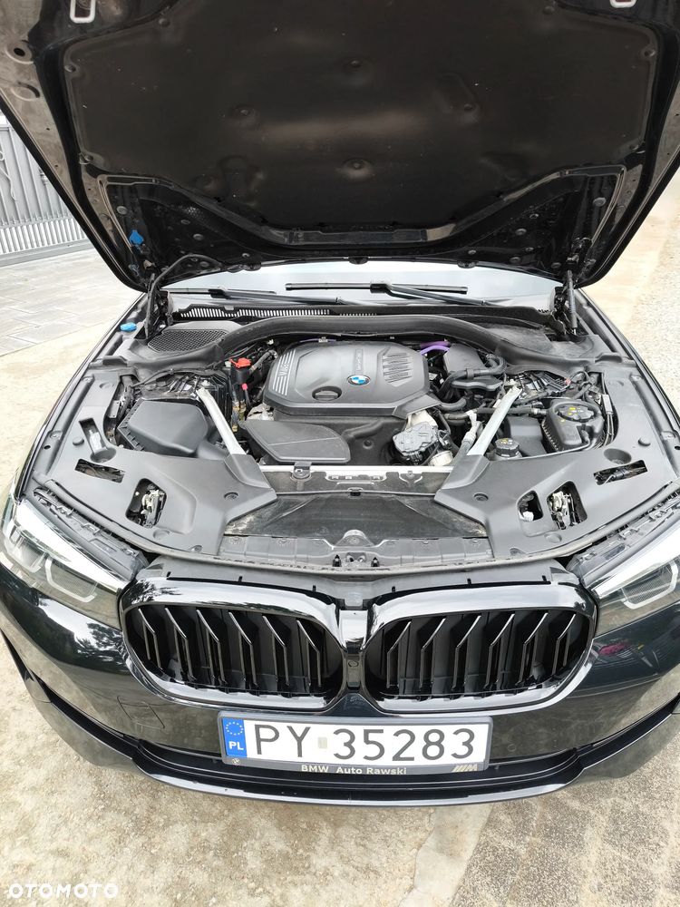 BMW Seria 5 - 35
