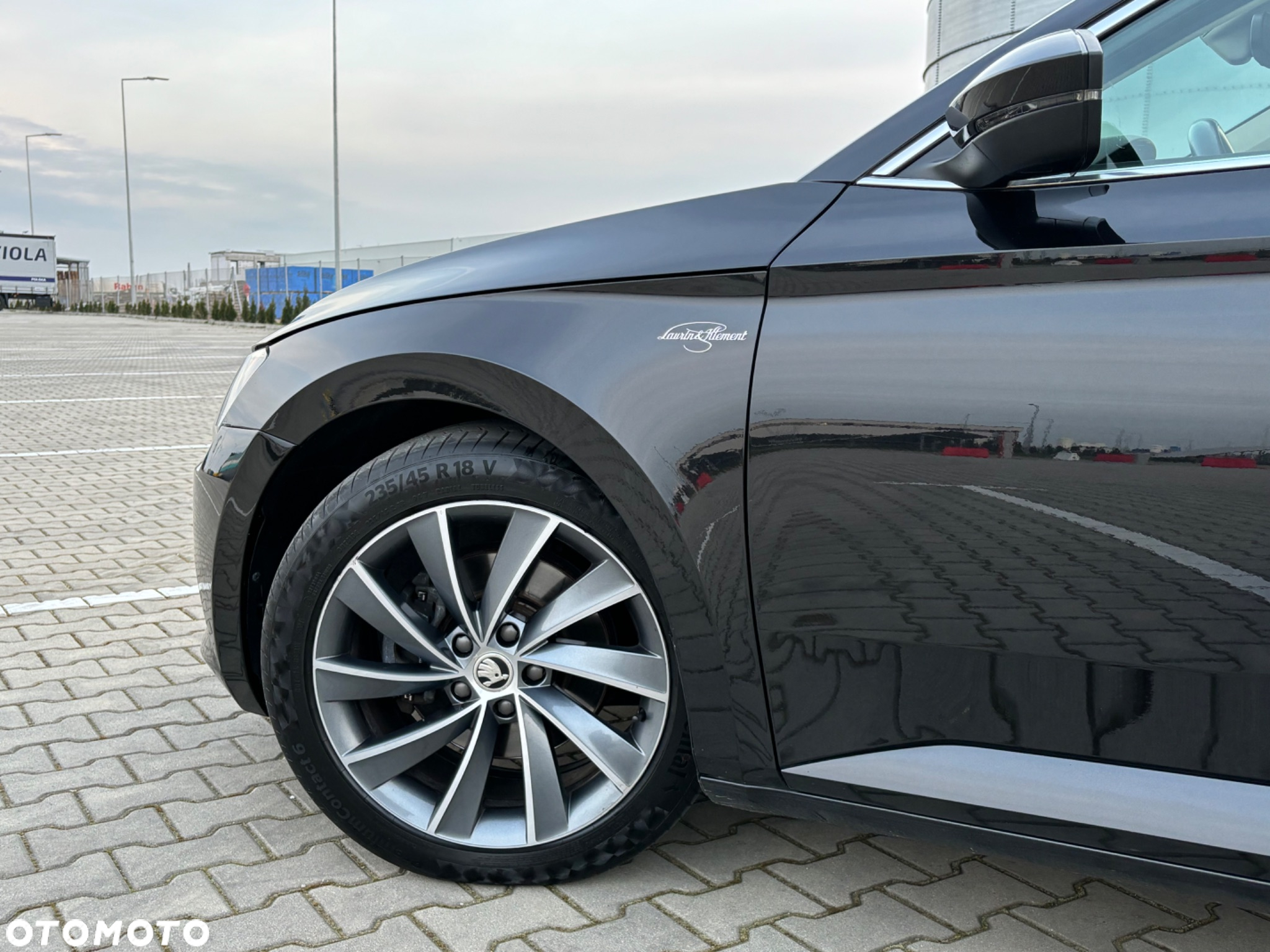 Skoda Superb 2.0 TDI SCR 4x4 L&K DSG - 8