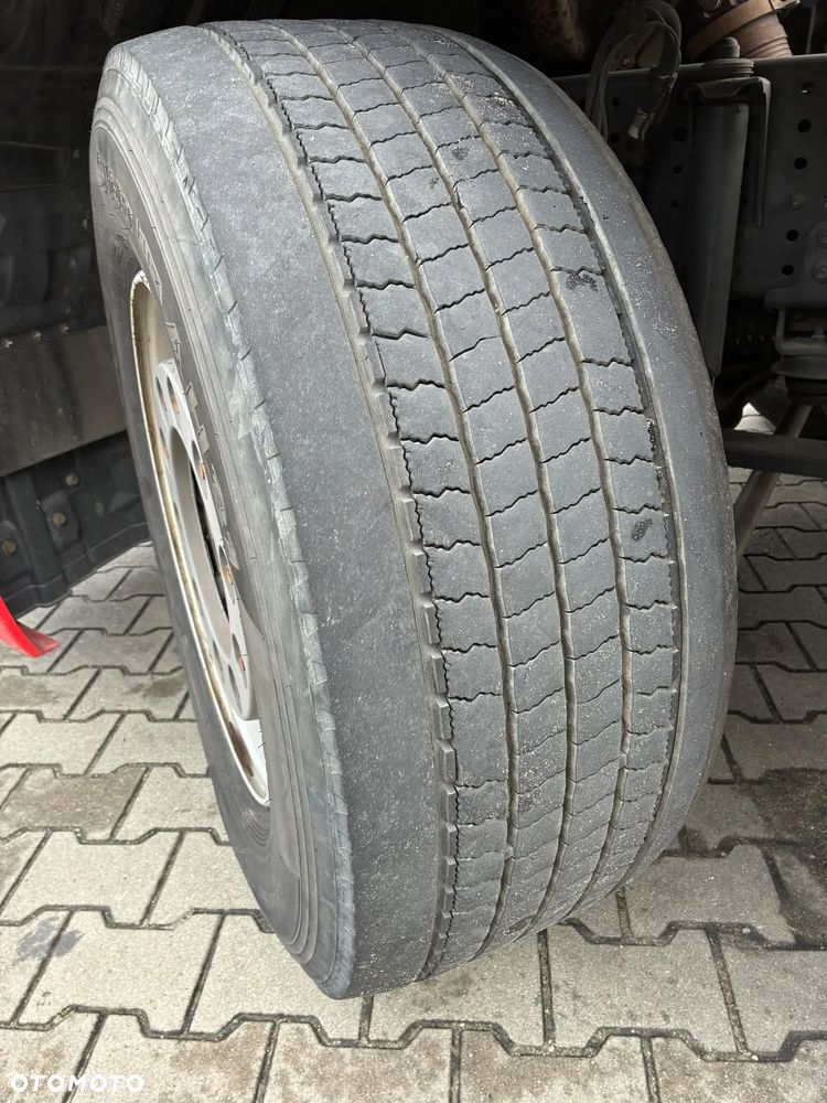 Iveco S-WAY 490 - 21