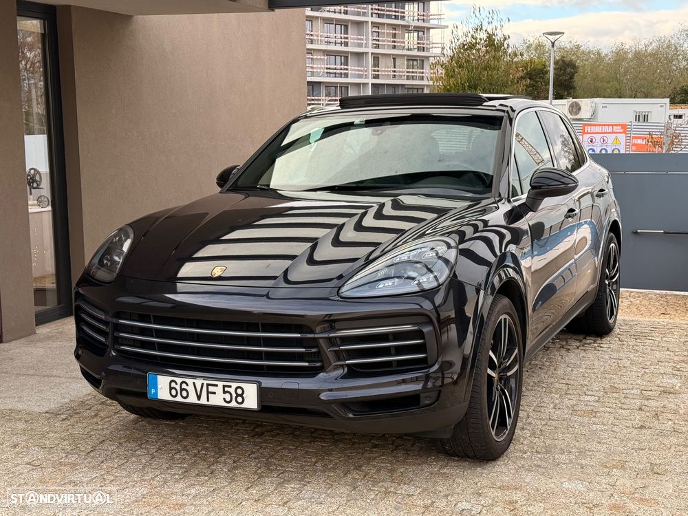 Porsche Cayenne E-Hybrid - 1