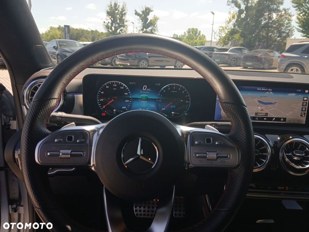 Mercedes-Benz CLA 250 e PHEV AMG Line 8G-DCT - 11