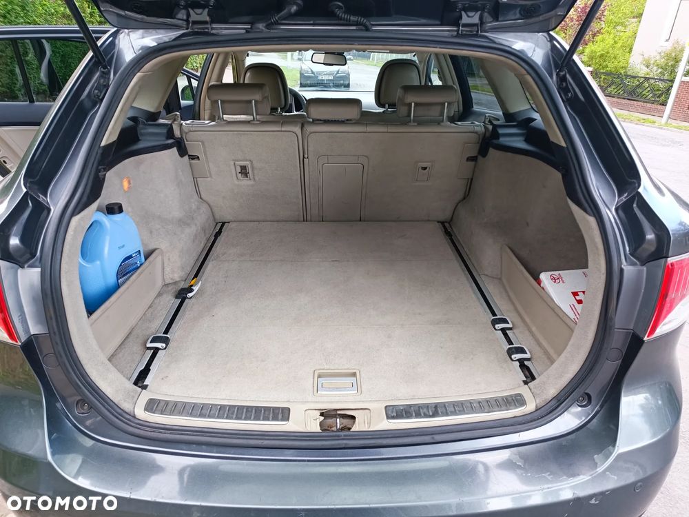 Toyota Avensis 1.8 Luna - 17