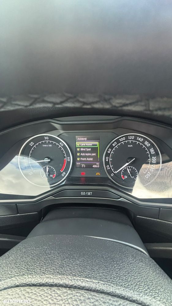 Skoda Superb 2.0 TDI DSG Ambition - 13