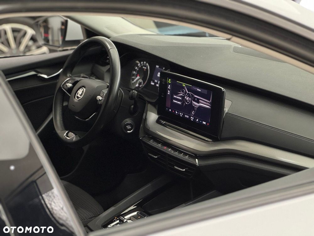 Skoda Octavia 2.0 TDI Ambition DSG - 38