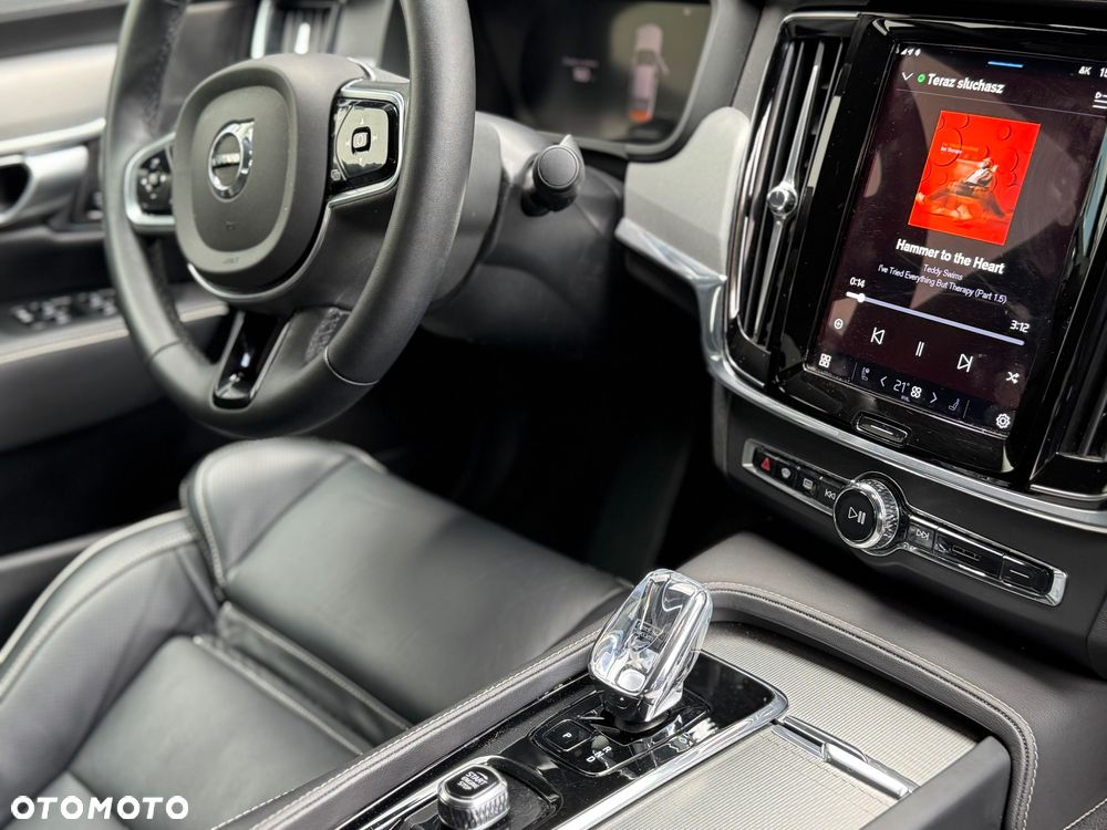 Volvo S90 - 18