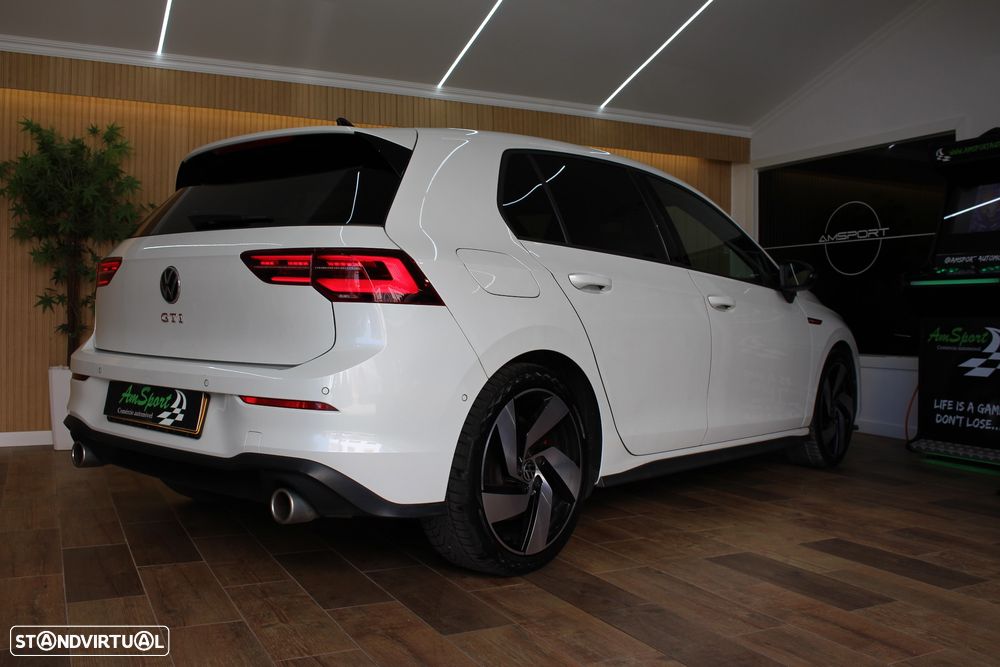 VW Golf 2.0 TSI GTI DSG - 21