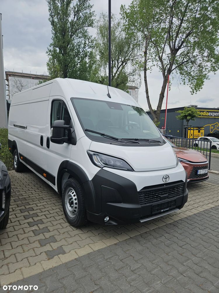 Toyota Proace MAX - 1