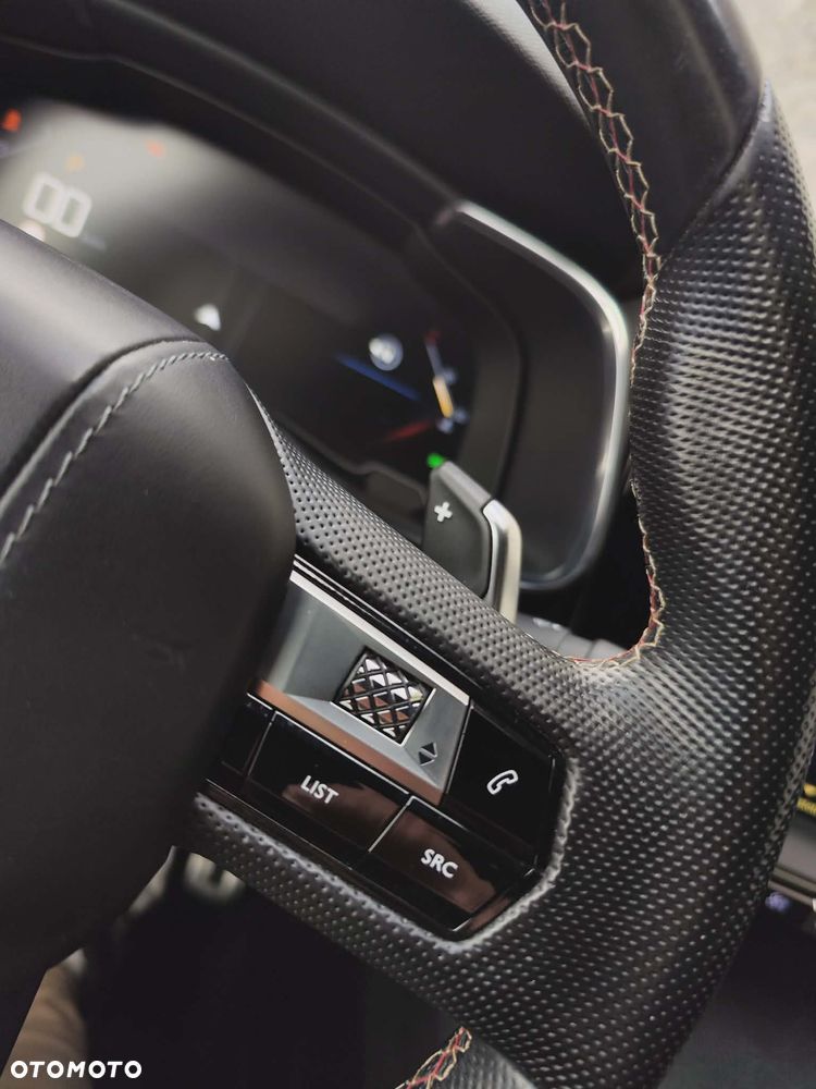 DS Automobiles DS 7 Crossback 2.0 BlueHDi Performance Line + - 33