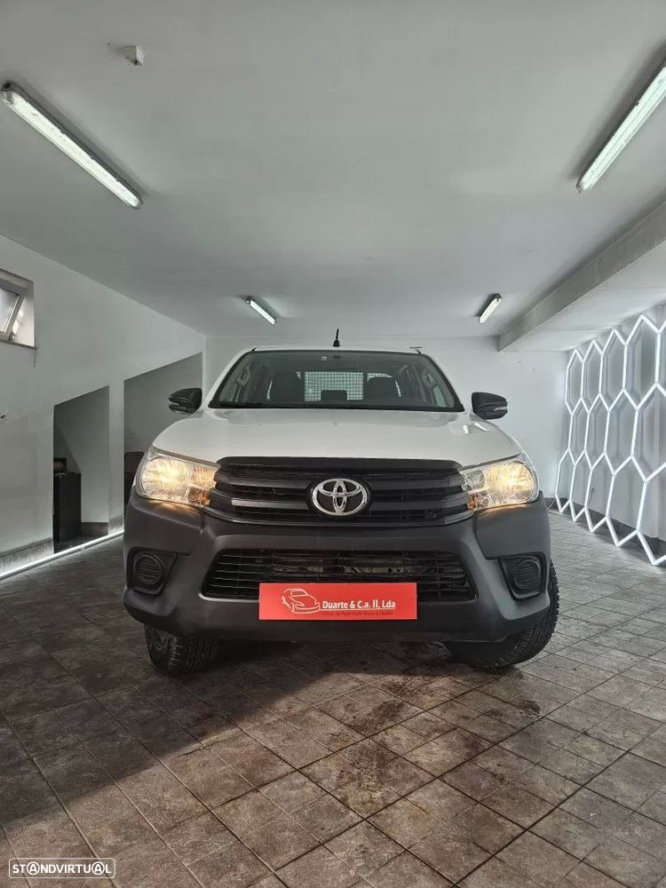 Toyota Hilux 2.4 D-4D 4WD CD CM - 37