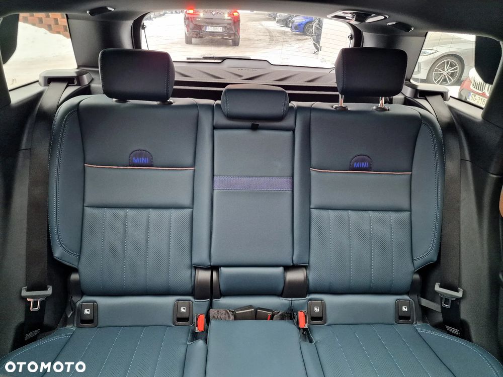 MINI Countryman - 25