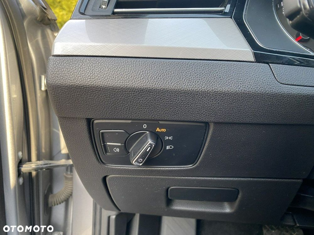 Volkswagen Passat 2.0 TSI Business DSG - 22