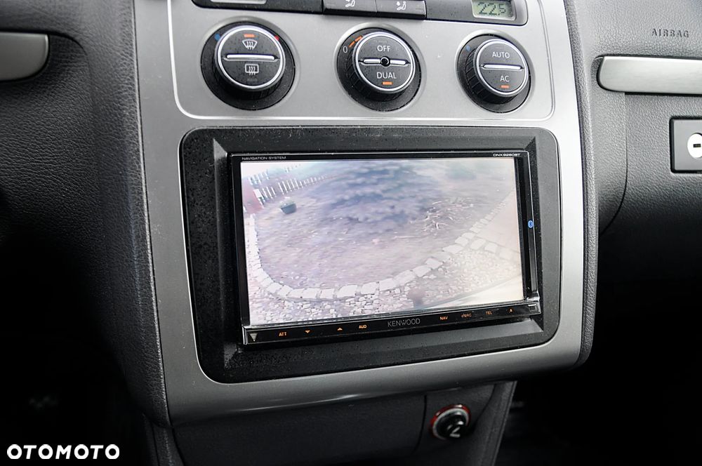 Volkswagen Touran 1.9 TDI Q-Line DSG - 13