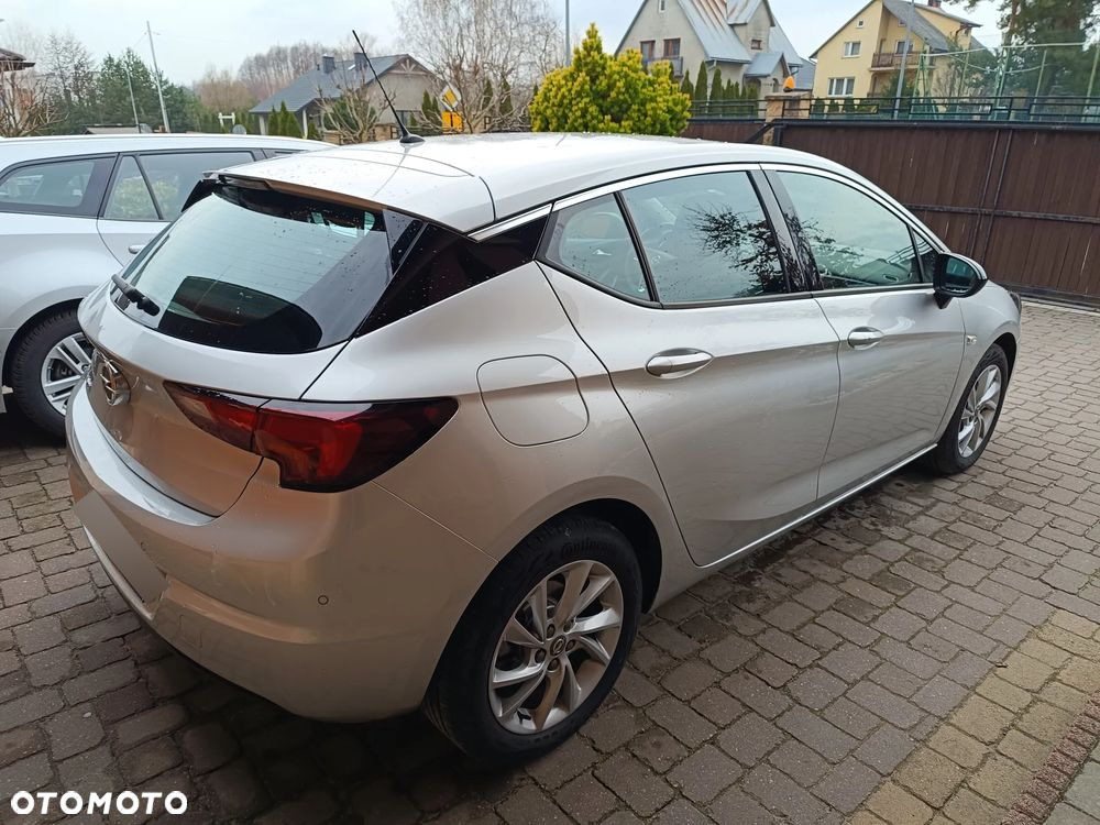 Opel Astra V 1.2 T Elegance S&S - 8