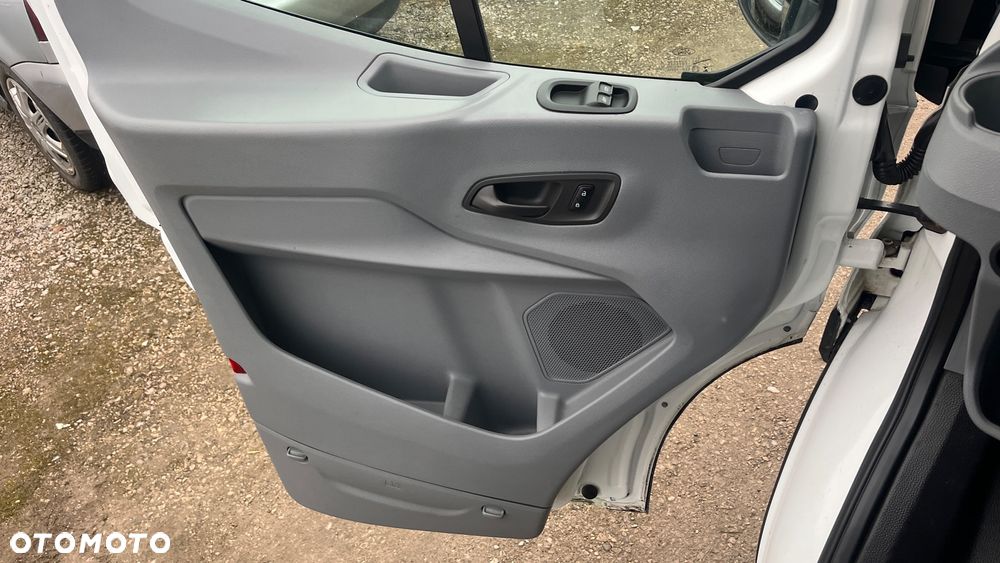 Ford TRANSIT MAX - 9