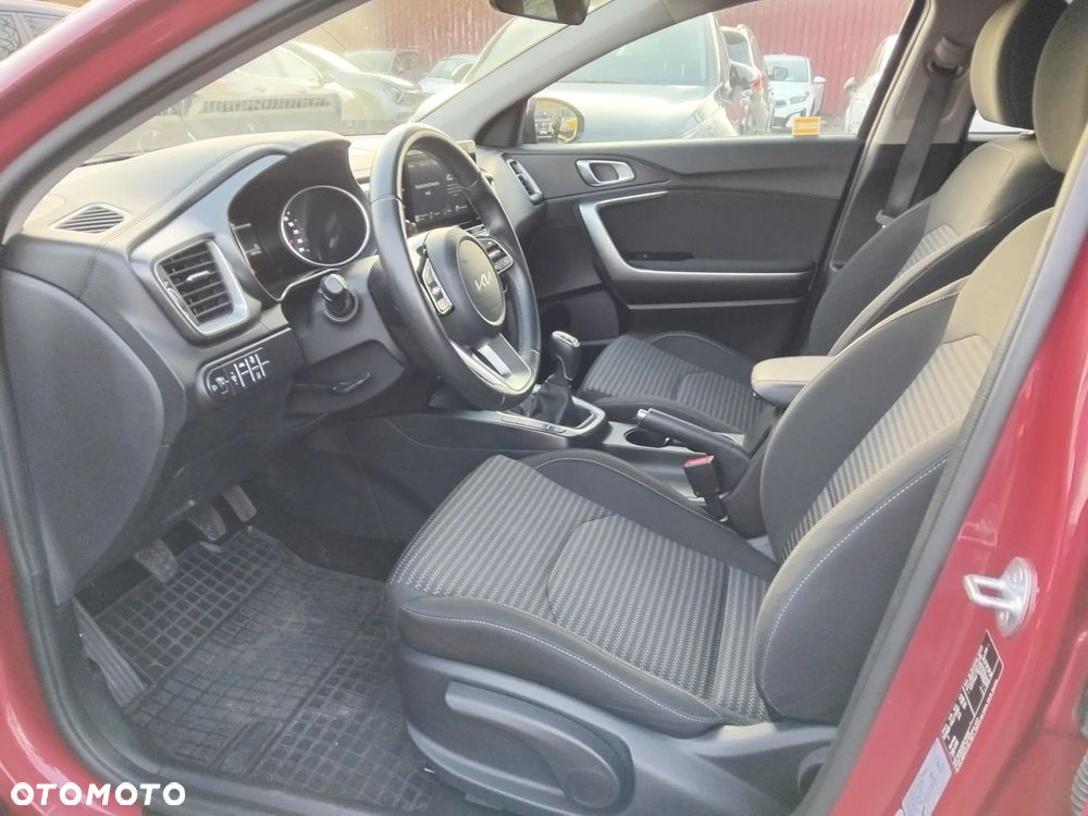 Kia XCeed 1.5 T-GDI M - 21