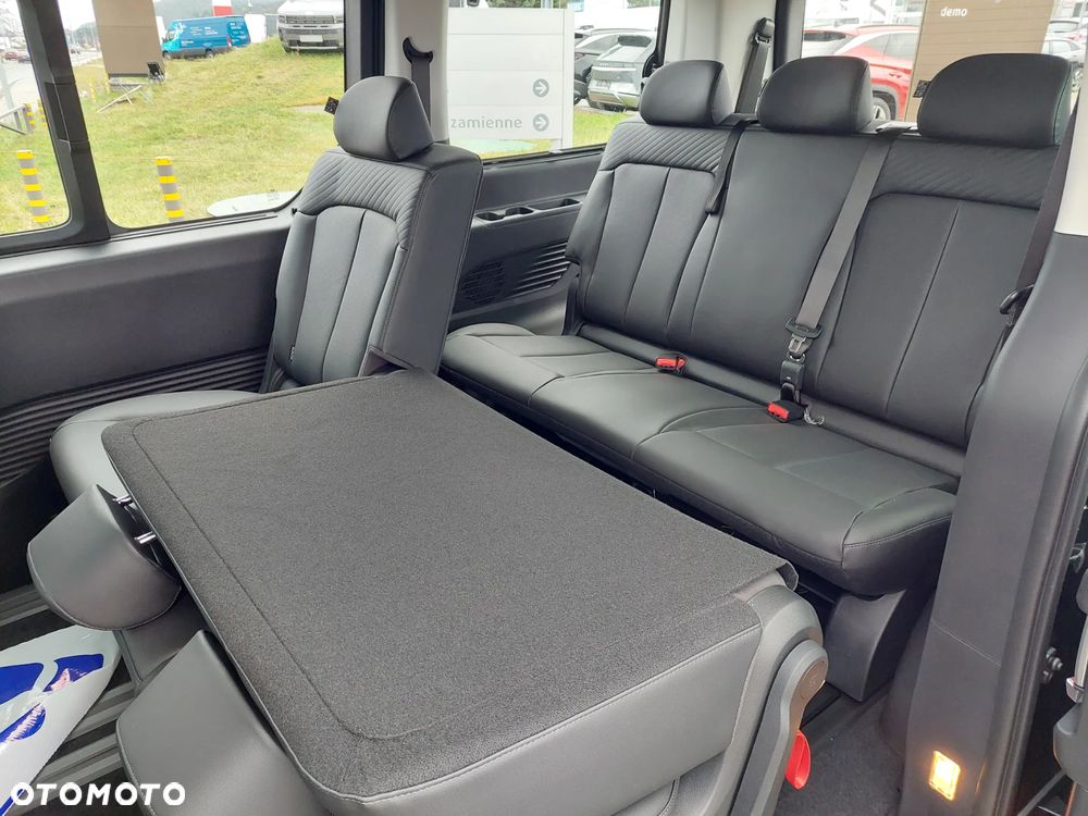 Hyundai Staria 1.6 T-GDI HEV Smart VIP - 34