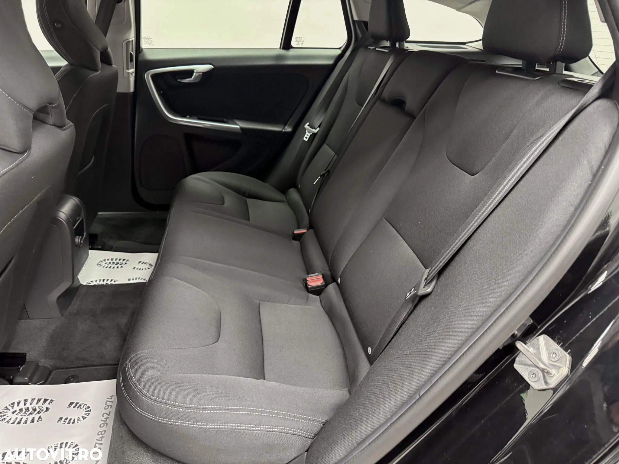 Volvo V60 D2 ECO Start-Stop Momentum - 16