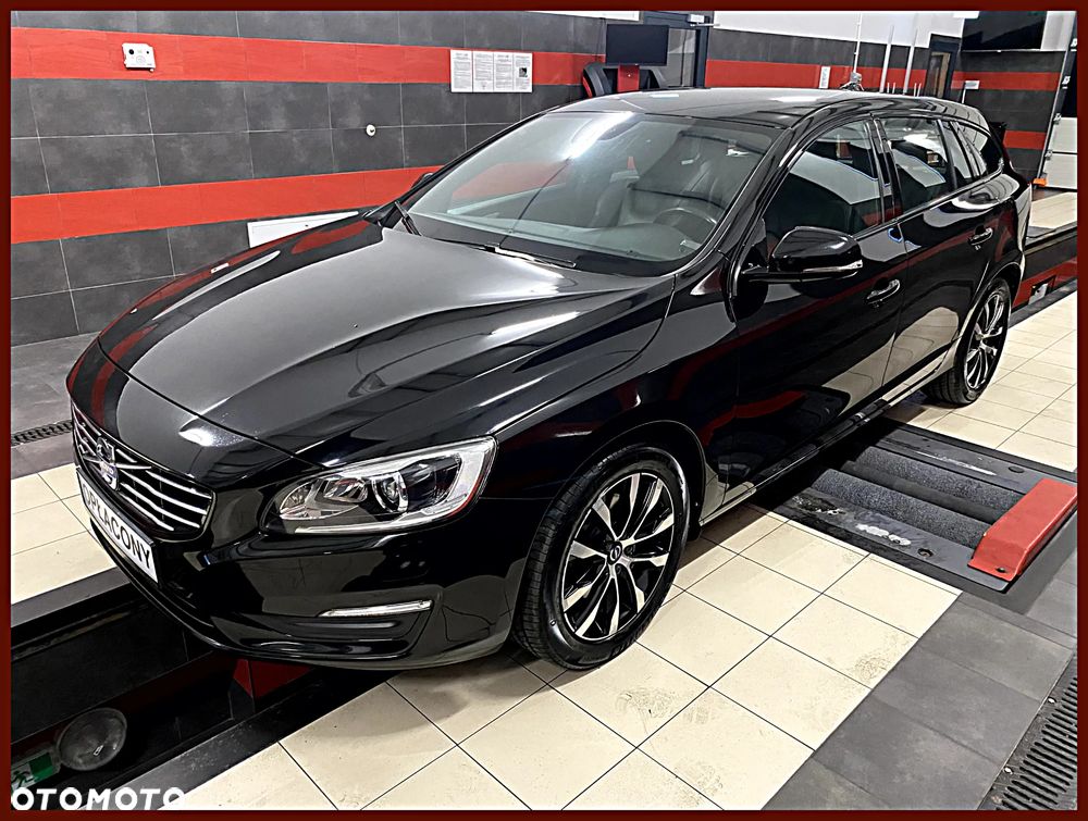 Volvo V60 D3 Momentum - 1