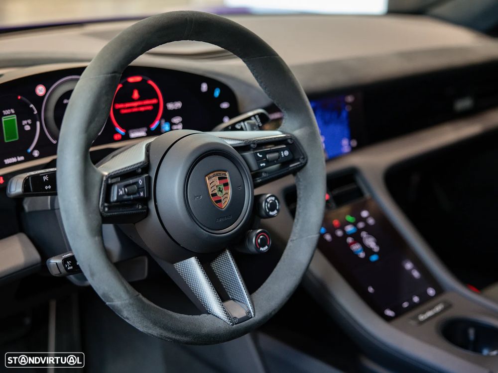 Porsche Taycan Turbo GT Weissach - 34