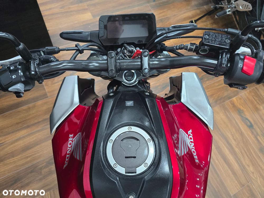 Honda CB - 4