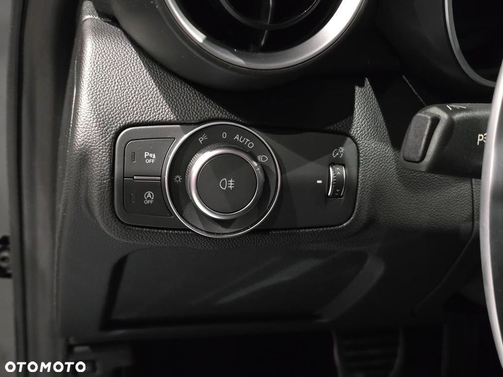 Alfa Romeo Giulia 2.0 Turbo Veloce Q4 - 13