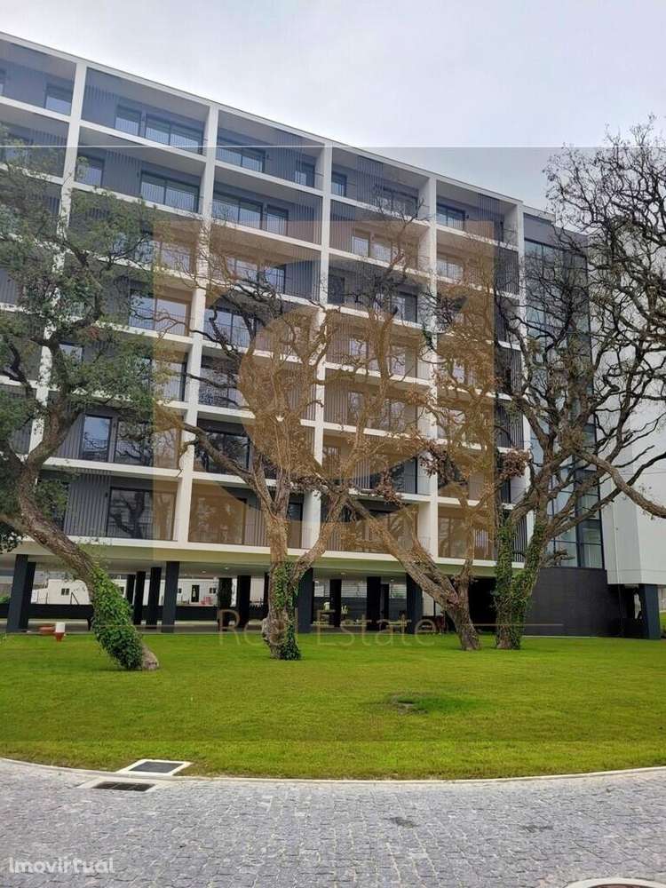 APARTAMENTO AO HOSPITAL DE S. JOÃO - Lugar de garagem e varanda - Grande imagem: 5/36