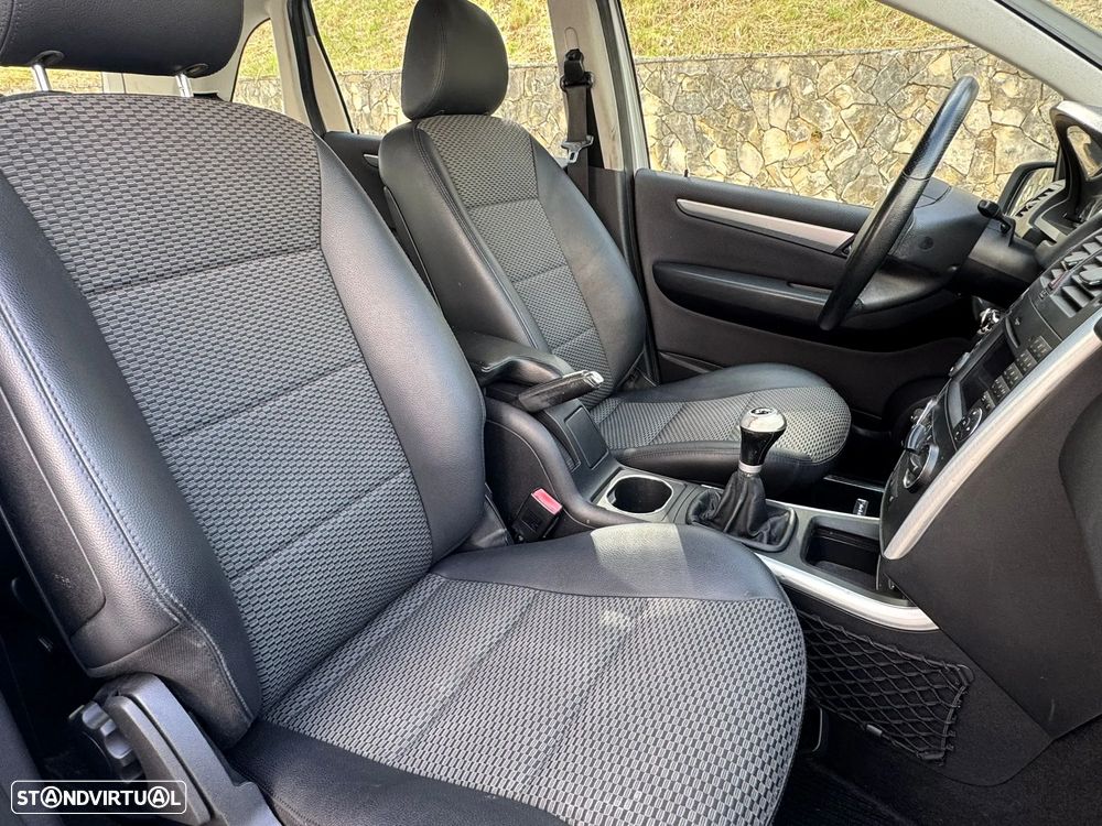 Mercedes-Benz B 180 CDI - 7