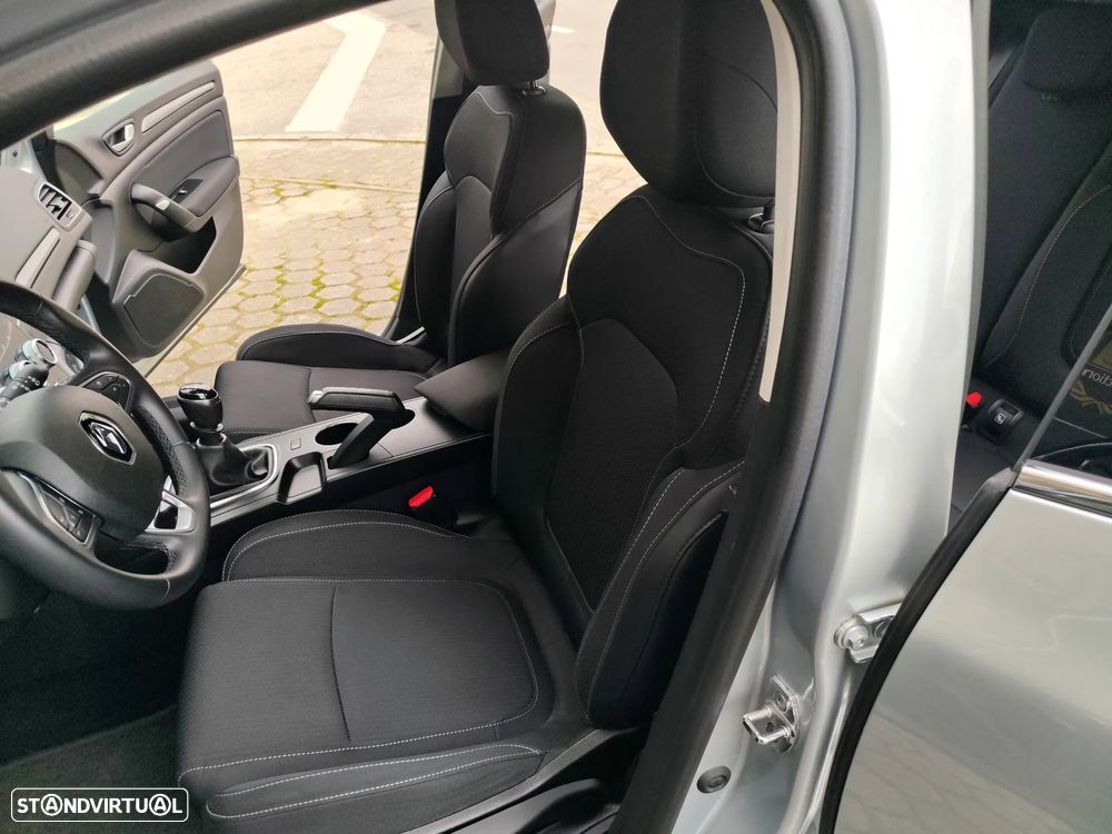 Renault Mégane Sport Tourer BLUE dCi 115 BUSINESS EDITION - 18