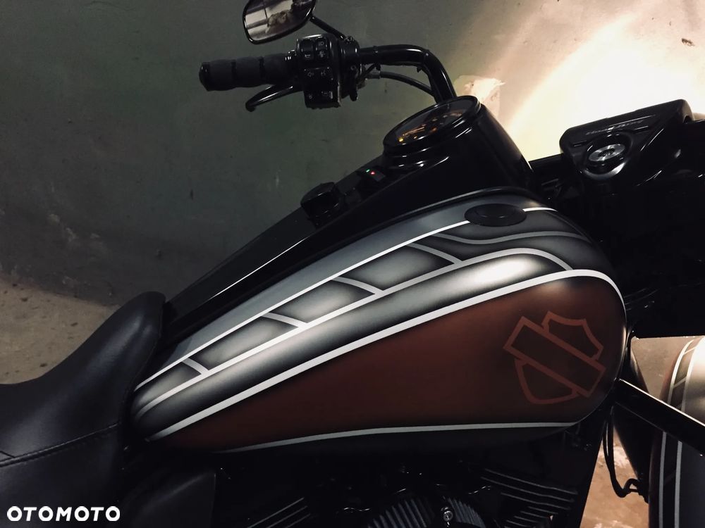 Harley-Davidson Touring Road King - 8