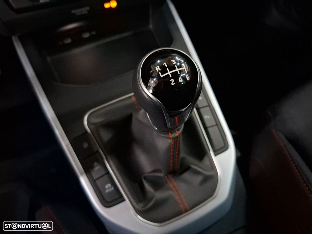 SEAT Arona 1.0 TSI FR - 17