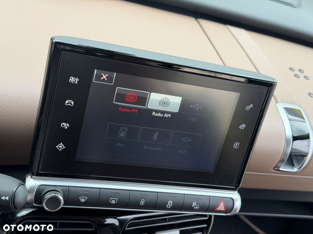 Citroën C4 Cactus 1.2 PureTech Shine Edition S&S - 29