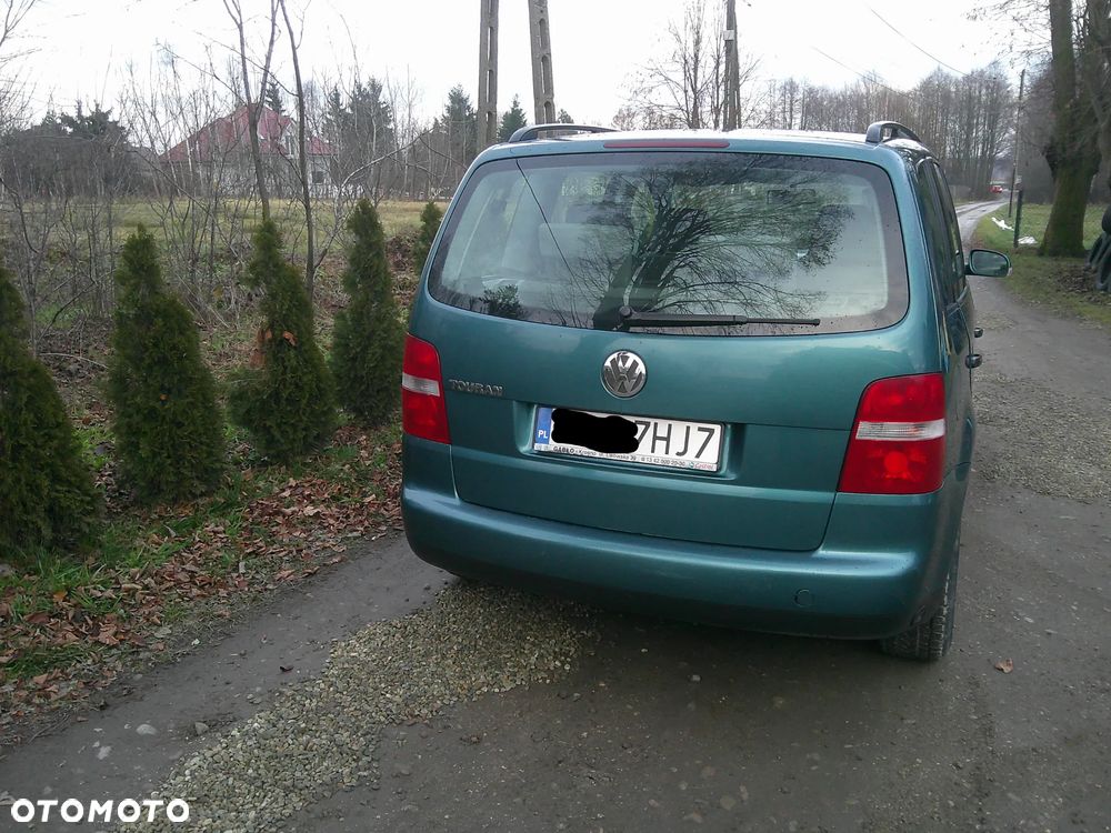Volkswagen Touran 1.6 - 4
